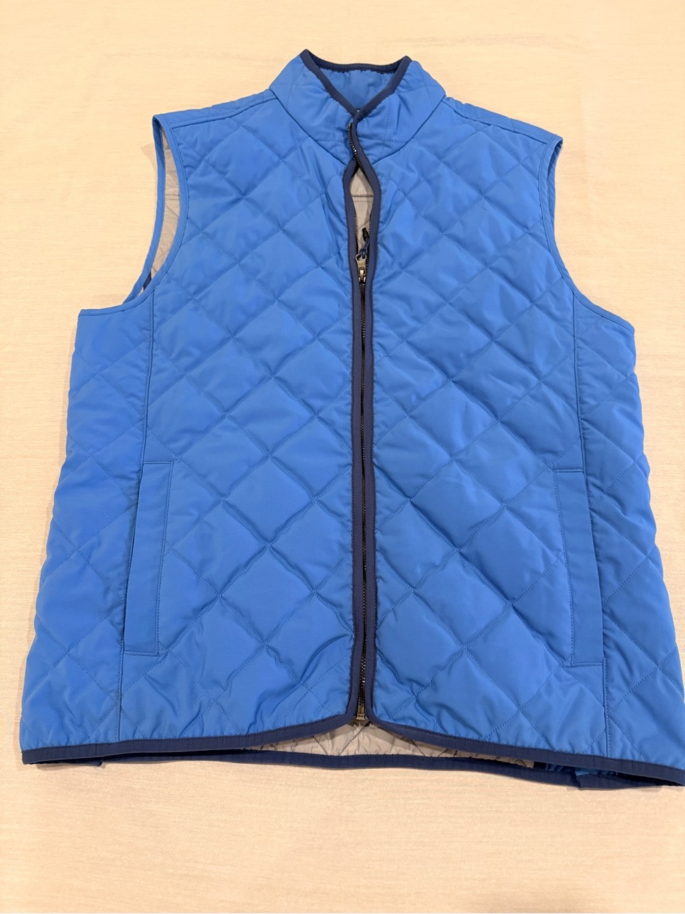 Vineyard Vines Quilted Royal Blue Sleeveless Vest Like New Condition Size M